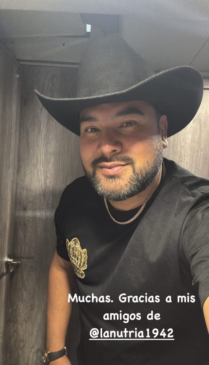 Cliente premium con sombrero negro La Nutria