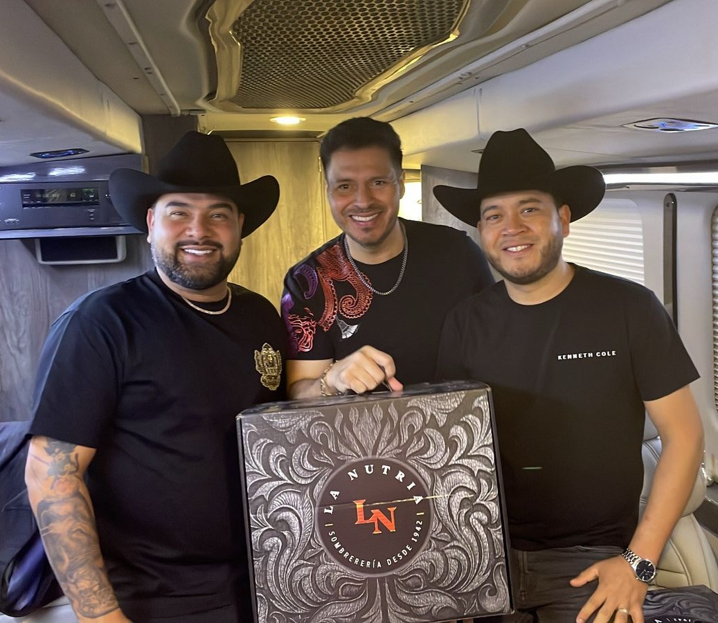 Artistas con sombreros La Nutria